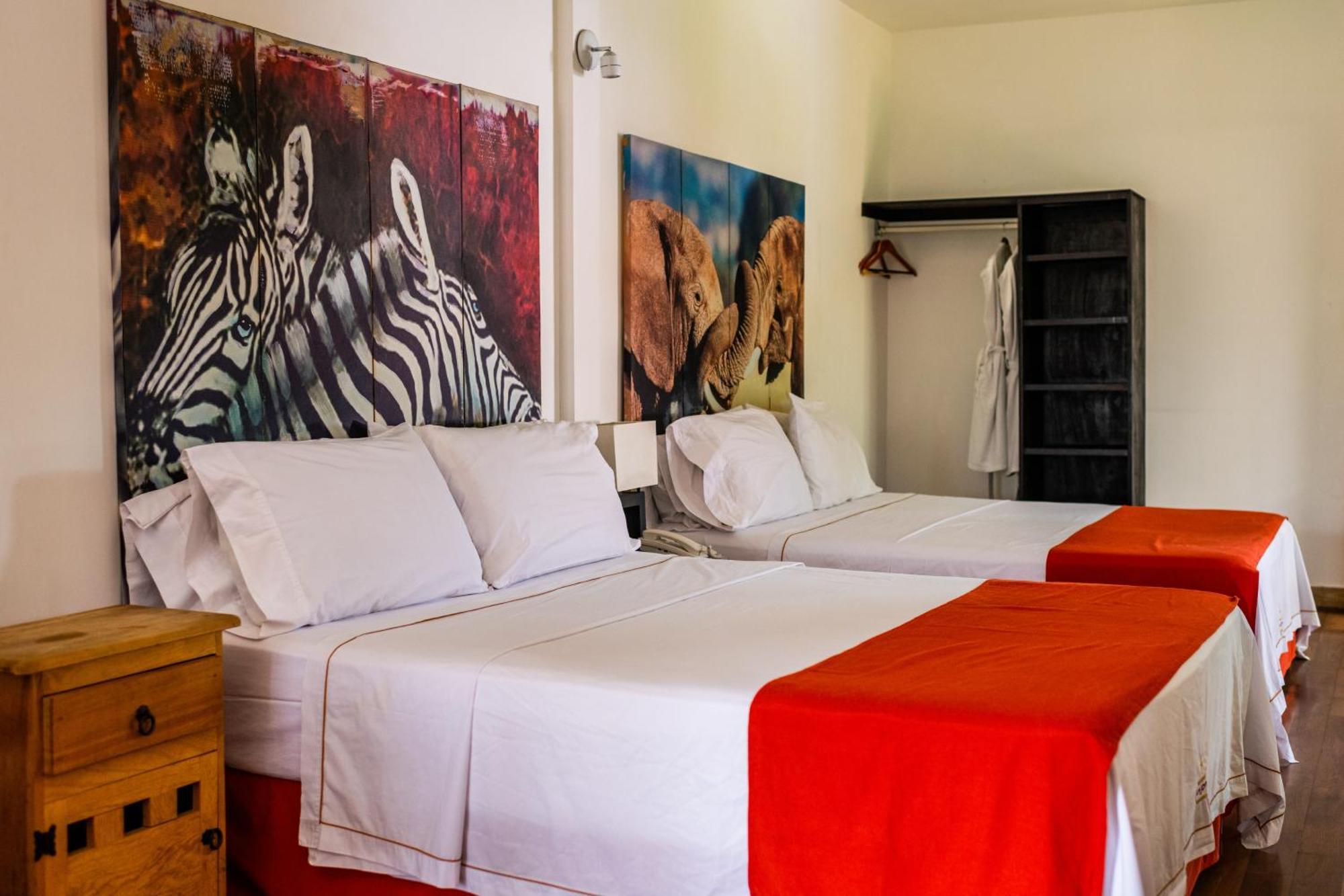 ホテル La Joyita Cuernavaca (Adults Only) エクステリア 写真